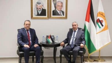 الشيخ يلتقي رئيس وأعضاء من حزب سيريزا اليوناني