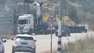رام الله: الاحتلال يضع بوابة جديدة عند سنجل ويعزلها بالكامل