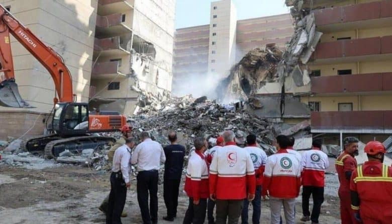 إيران: استشهاد 3 عمال إغاثة بقصف إسرائيلي مباشر على طهران