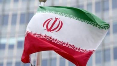 طهران تنفي كلام ترامب: لم يطلب أي مسؤول إيراني "الزحف على أبواب البيت الأبيض"