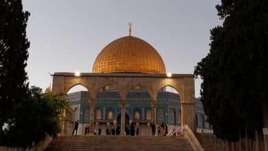 الاحتلال يعيد فتح أبواب المسجد الأقصى أمام المصلين