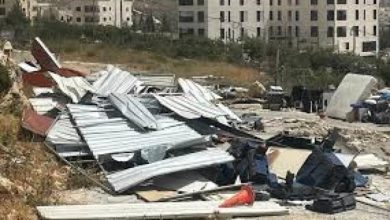مركز "شمس" هدم مدرسة تجمع "اشكارة" يأتي في إطار سياسة التجهيل والتهجير الإسرائيلي في الضفة الغربية