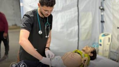 استشهاد الشاب أيوب أبو الحصين بسبب سوء التغذية في قطاع غزة