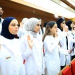 طلبة كلية طب الأسنان في الجامعة العربية الأمريكية يؤدون قسم المهنة