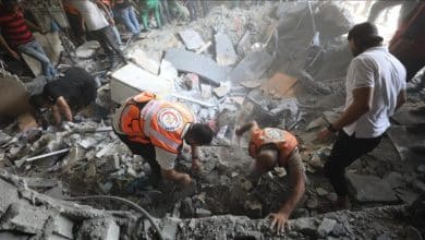 الدفاع المدني: استشهاد 70 مواطناً في استهداف لـ 25 منزلاً بغزة
