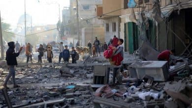 3 شهداء بنيران الاحتلال قرب مركز المساعدات برفح