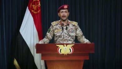 القوات المسلحة اليمنية تعلن تنفيذ عملية عسكرية مزدوجة بطائرات مسيرة ضد أهداف للاحتلال جنوب فلسطين