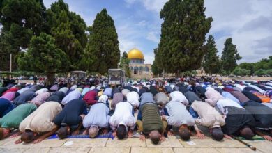 ‎40 ألفا يؤدون صلاة الجمعة في المسجد الأقصى