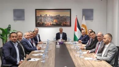الشيخ يستقبل ملتقى رجال الأعمال بالخليل ويطلعهم على المستجدات السياسية والاقتصادية