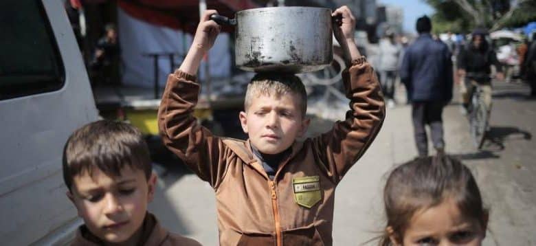 "اليونيسف": 112 طفلًا يدخلون دائرة سوء التغذية يوميًا في قطاع غزة