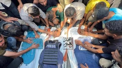 غزة: 11 شهيداً جراء التجويع خلال 24 ساعة.. و20 شهيداً باستهداف مجمع ناصر الطبي