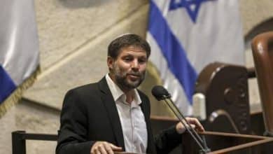 سموتريتش يدعو لضمّ غزة: من لا يموت بالرصاص سيموت جوعاً