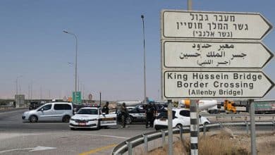 المعابر والحدود: الاحتلال سيغلق معبر الكرامة بدءا من الغد وحتى إشعار آخر