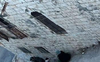 اشتباكات مسلحة في محيط المنزل.. الاحتلال يحاصر منزلاً بحي المراح في مدينة جنين واصابة طفل برصاص الاحتلال