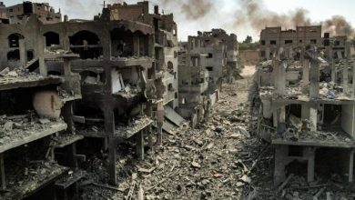 فقدان 25 شخصاً من عائلة واحدة تحت الأنقاض و"الصحة" تطالب بحماية المستشفيات في غزة