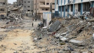 الاحتلال يقصف 3 مدارس للأونروا ويواصل مجازره بحق النازحين في غزة