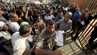 وصول 5 شهداء من طالبي المساعدات إلى مجمع ناصر الطبي بخان يونس