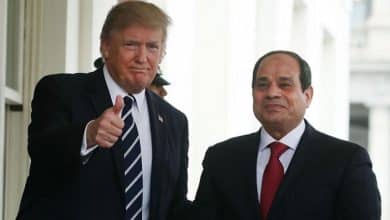 نتنياهو يطلب من إدارة ترامب الضغط على مصر لوقف تعزيزاتها العسكرية في سيناء