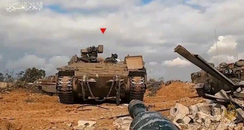 المقاومة تستهدف جنود وآليات الاحتلال في حي الزيتون بمدينة غزة