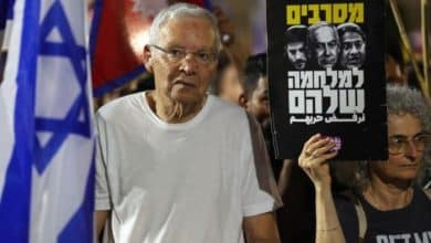 جنود احتياط وعائلات أسرى الاحتلال عن العدوان على قطر: نتنياهو يفرّط بحياة أبنائنا