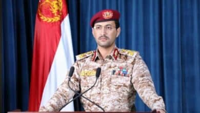 بصاروخ باليستي ومسيّرات.. القوات المسلحة اليمنية تعلن تنفيذ عمليتين عسكريتين ضد أهداف للاحتلال