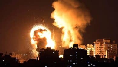 جيش الاحتلال يشن غارات عنيفة على غزة