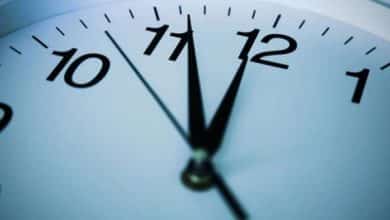 بدأ العمل بالتوقيت الشتوي اعتباراً من السبت 25 أكتوبر