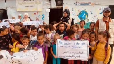 أطفال ملتقى "مركز إبداع المعلم – العطار" يحيّون معلميهم في اليوم العالمي للمعلم
