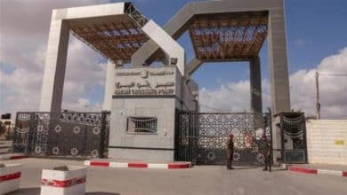 نتنياهو: معبر رفح لن يُفتح وإعادة فتحه مرهونة بتنفيذ حماس التزاماتها بشأن جثث الاسرى