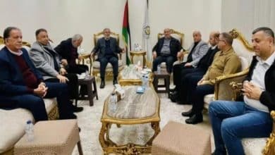 لقاء بين "حماس" و"فتح" في القاهرة يسبق اجتماعا للفصائل بشأن اتفاق غزة