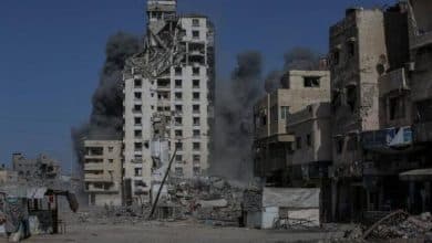 المكتب الإعلامي الحكومي في غزة: الاحتلال يعرقل دخول المساعدات ويُعمّق الكارثة الإنسانية في القطاع