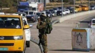 الاحتلال يعيق حركة تنقل المواطنين على الطريق الواصل بين مراح رباح والمنشية جنوب بيت لحم