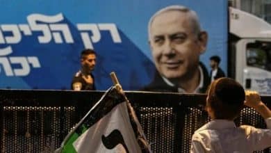 نتنياهو يطلب رسميا العفو من تهم الفساد