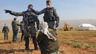 الاحتلال يعتدي على أهالي تجمع العراعرة شرق القدس