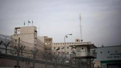 هيئة شؤون الأسرى: أوضاع صعبة يعيشها المعتقلون في سجن عوفر