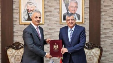 البنك العربي ووزارة النقل والمواصلات يوقعان اتفاقية تعاون لتعزيز السلامة المرورية