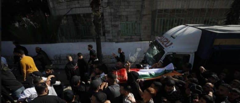 تشييع جثمانَي الشهيدين المربوع والمشايخ إلى مثواهما الأخير في مخيم الأمعري وكفر عقب