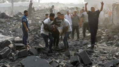 الاحتلال يواصل خرق وقف اطلاق النار.. استشهاد مواطن في بلدة بني سهيلا شرقي خان يونس