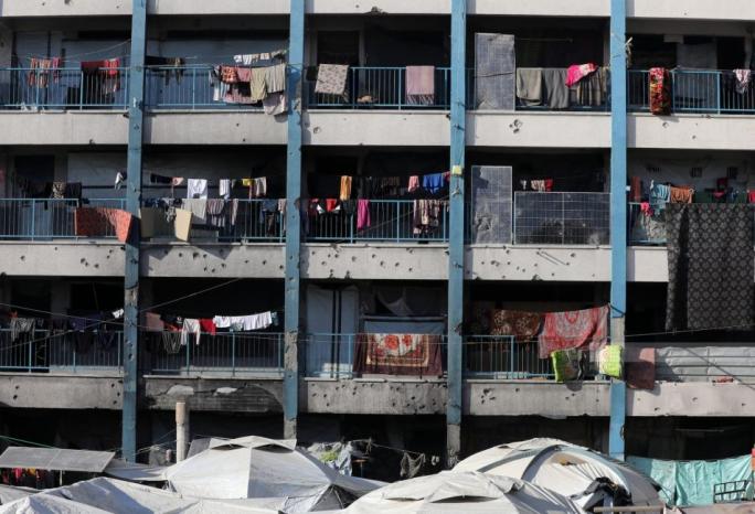 الأونروا: نحو 75 ألف نازح يحتمون في أكثر من 100 مبنى للوكالة في غزة معظمها متضرر ومكتظ