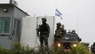 إصابة شاب برصاص الاحتلال قرب الجدار الفاصل شمال القدس