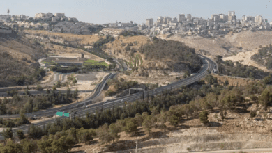 الاحتلال يخطط لإقامة حي استيطاني ومنشأة نفايات في قلنديا شمال القدس المحتلة