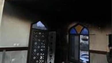 مستوطنون يحرقون مسجدا ويخطّون شعارات عنصرية غرب سلفيت