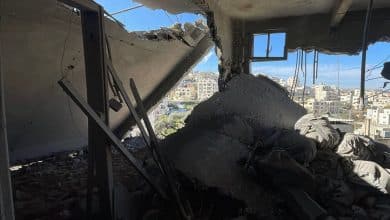الاحتلال يفجر منزل الأسير عبد الكريم صنوبر في زواتا غرب مدينة نابلس