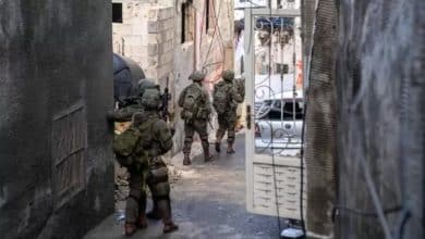 الاحتلال يواصل عدوانه على طوباس لليوم الثاني: اعتقالات ومداهمات للمنازل واستمرار فرض حظر التجول