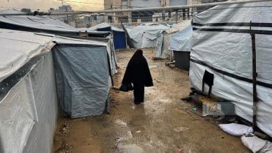 انهيار منزل وغرق مخيمات في غزة جراء المنخفض الجوي