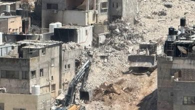 الاحتلال يشرع بهدم مباني سكنية في مخيم نور شمس شرق طولكرم