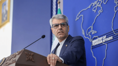طهران: لا نتدخل بالشأن اللبناني... وحزب الله يتخذ قراراته بنفسه