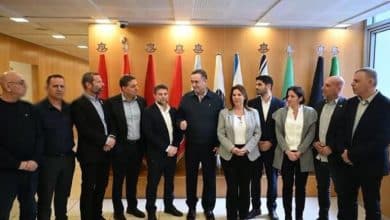 كـاتـس وسموتريتش يُقران خصم تكاليف ازالة نفايات الضفة من أموال المقاصة