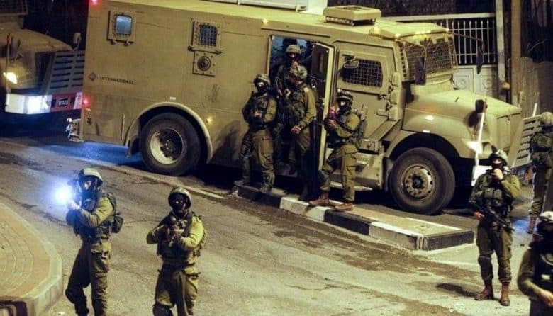 الاحتلال يقتحم مادما جنوب نابلس ويغلق مداخلها