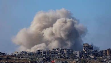 الاحتلال يواصل خروقاته ويقصف مناطق متفرقة في قطاع غزة
